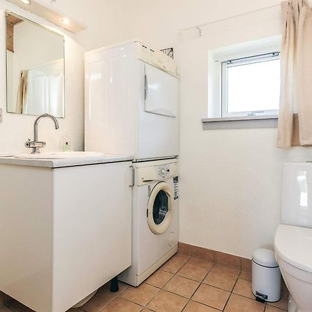 8 Person Holiday Home In Fåborg Екстериор снимка
