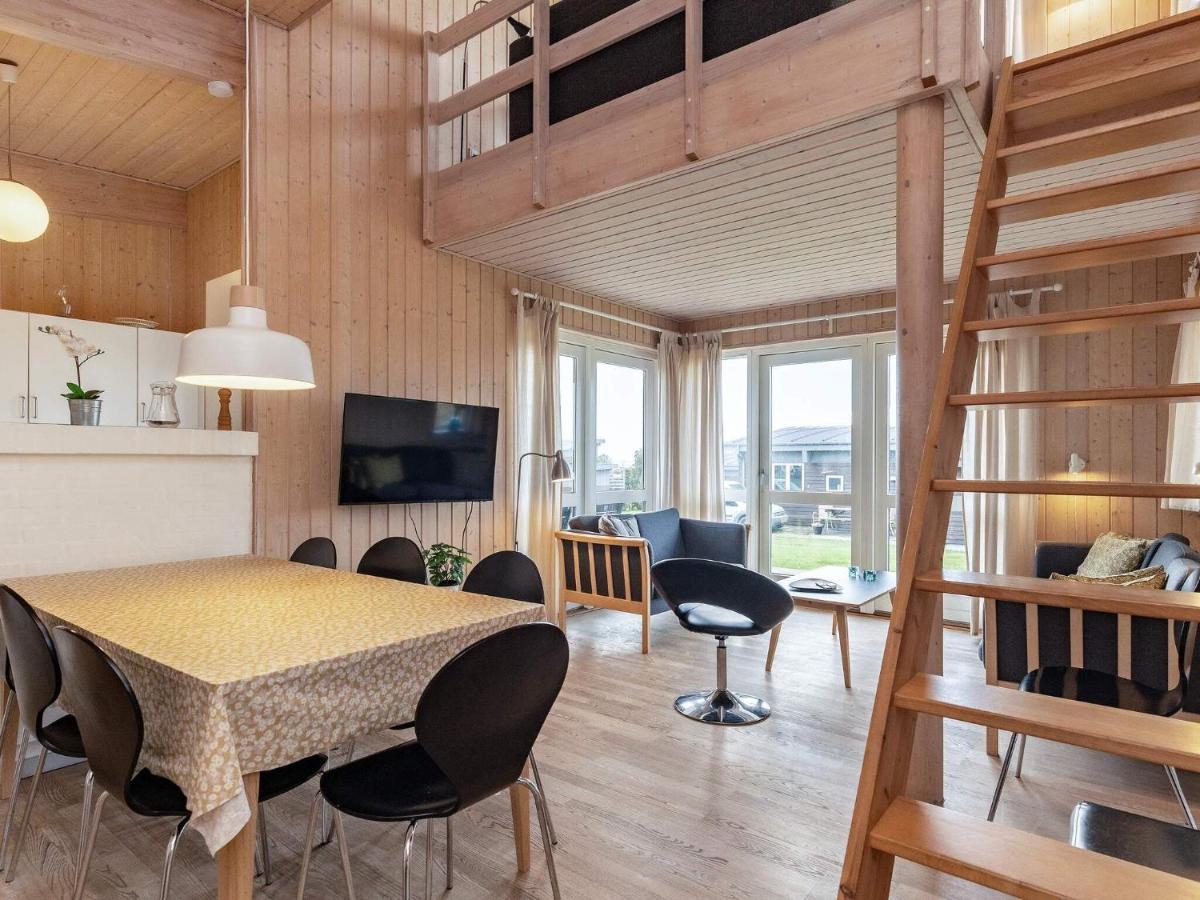 8 Person Holiday Home In Fåborg Екстериор снимка
